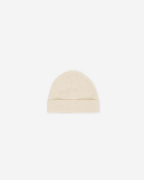 quincy mae wrap knit footie heathered natural cream with matching hat Beige knitted beanie hat on white background.