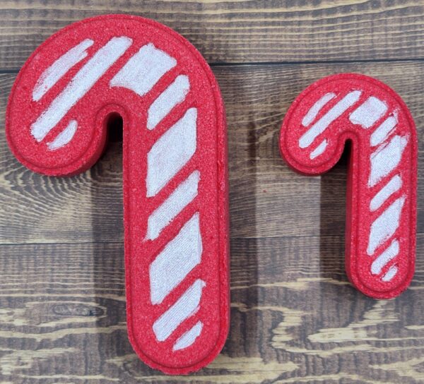 fizz bizz candy cane bath bombs