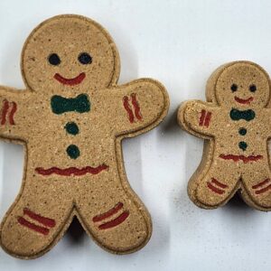 Fizz Bizz - Gingerbread Boy Girl and Cabin Bath Bomb