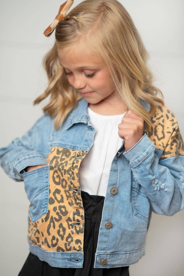 oopsie daisy kids leopard patch & light wash denim button pocket jacket Girl wearing denim and leopard print jacket