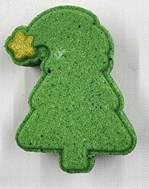 fizz bizz christmas tree bath bomb: with ornaments fizz bizz christmas tree bath bomb: with ornaments